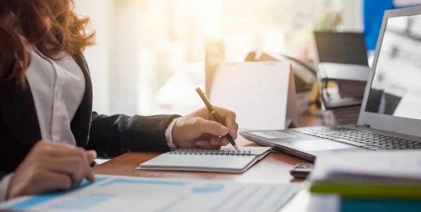 4 Ways Accountants Help Small Businesses Manage&nbsp;Debt